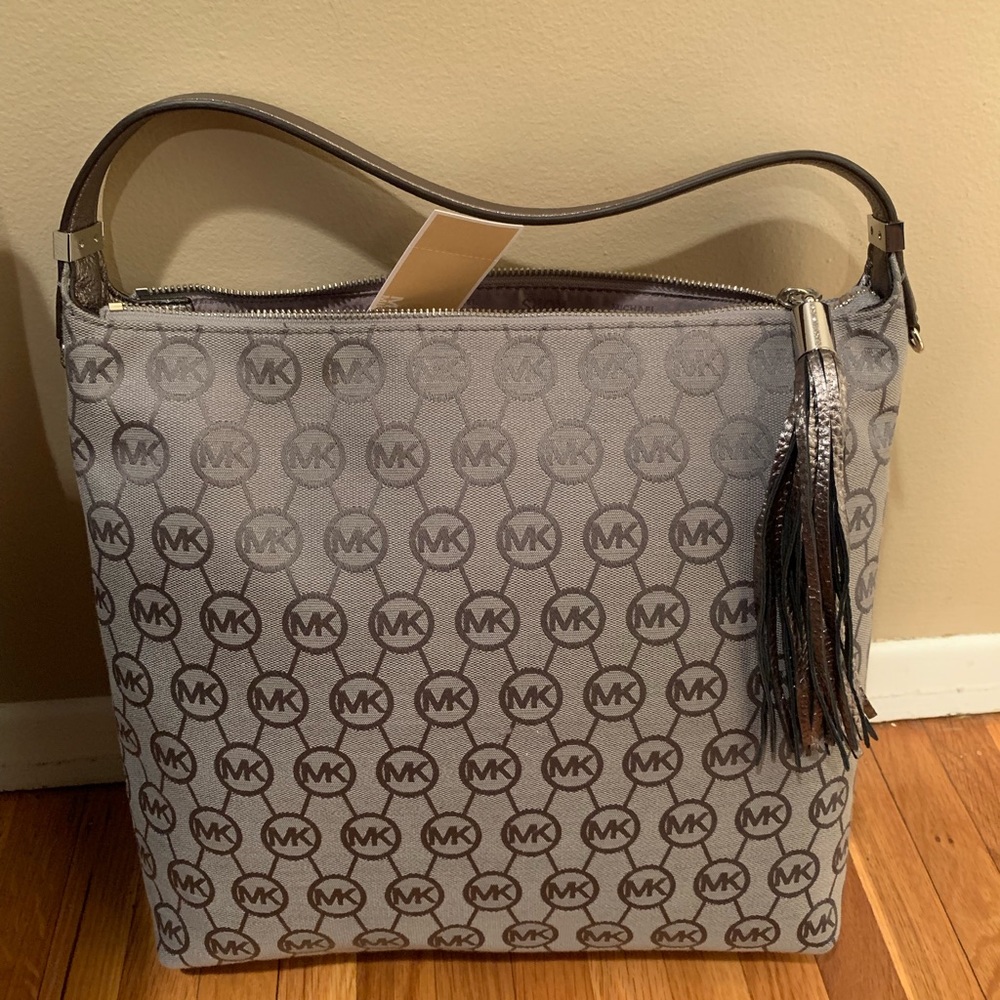 Beautiful gray MK bag NWT